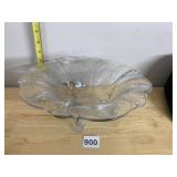 ETCHED GLASS FOOTED BOWL, FLORAL MOTIF, SCALLOPED