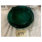 EMERALD GREEN GLASS ASHTRAY, RADIATING SUNBURST