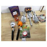ASSORTED HALLOWEEN DECOR, INCLUDES PUMPKIN