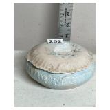 PORCELAIN TRINKET BOX, ROUND, PALE BLUE BASE,