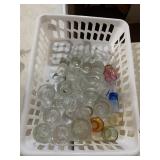 ASSORTED DRINKING GLASSES, INCLUDES CLEAR, PINK,