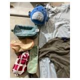 ASSORTED CLOTHING AND ACCESSORIES, INCLUDES