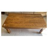 OAK COFFEE TABLE, TURNED LEGS, RECTANGULAR TOP.