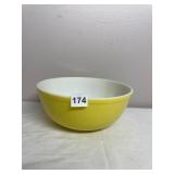 PYREX MIXING BOWL, YELLOW EXTERIOR, WHITE