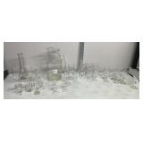 ASSORTED CLEAR GLASSWARE, INCLUDES PITCHER,