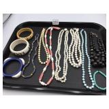 ASSORTED COSTUME JEWELRY, INCLUDES BEADED