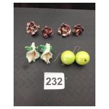 CERAMIC EARRINGS, FLORAL MOTIF, HAND-PAINTED,