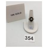 10K GOLD RING, OVAL BLACK STONE, CENTER DIAMOND,