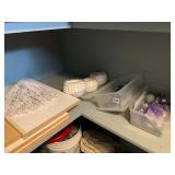 ASSORTED LIGHT BULBS, INCLUDES VARIOUS CLEAR AND