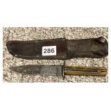 FIXED BLADE HUNTING KNIFE, BONE HANDLE, RIVETED