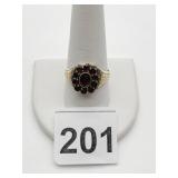 10K GOLD GARNET RING, 5.0 GRAMS SZ 10.5 OVAL