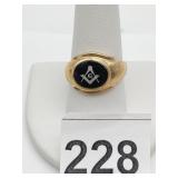 10K GOLD MASONIC RING, BLACK ONYX INLAY 5.7 GRAMS
