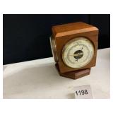 WITTNAUER WEATHER STATION, WOOD CASE, ROTATING
