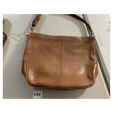 GIANI BERNINI LEATHER SHOULDER BAG, TAN FINISH,