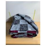 FLEECE THROW BLANKET, CHECKERED PATTERN, MAROON