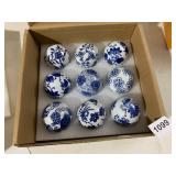 ASSORTED CERAMIC CABINET KNOBS, BLUE AND WHITE