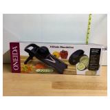 ONEIDA V-BLADE MANDOLINE, BLACK, STAINLESS STEEL