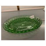 DEPRESSION GLASS OVAL PLATTER, GREEN, RADIATING