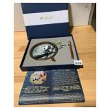 SUZHOU EMBROIDERY PANDA ART, SILK THREAD, WOOD