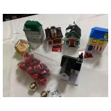 COBBLESTONE CORNERS MINIATURE BUILDINGS, PLASTIC,