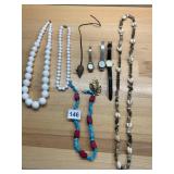 ASSORTED JEWELRY, INCLUDES BEADED NECKLACES,