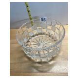 CRYSTAL BOWL, CHECKERED PATTERN, RADIATING BASE.