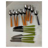 ASSORTED STAINLESS STEEL FLATWARE, COLORED