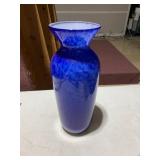 ART GLASS VASE, COBALT BLUE, SWIRLED PATTERN,