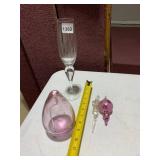 ASSORTED GLASS DECOR, INCLUDES CHAMPAGNE FLUTE,