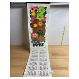 1973 FELT WALL CALENDAR, PUPPY AND FLOWERS THEME,