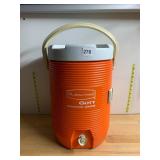 RUBBERMAID GOTT DRINKING WATER COOLER, ORANGE,