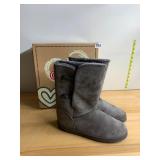 NEW @TITUDE EDWARD BOOTS, GREY FAUX SUEDE, FAUX