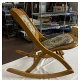 FOLDING ROCKING STOOL, WOOD CONSTRUCTION, FLORAL