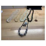 ASSORTED COSTUME JEWELRY, INCLUDES FAUX PEARL