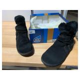 BARETRAPS ERYN ANKLE BOOTS, BLACK SUEDE, FAUX FUR