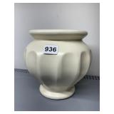 HAEGER POTTERY VASE, CREAM GLAZE, RIBBED FORM,