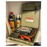 BLACK & DECKER 2-SPEED JIG SAW KIT, INCLUDES