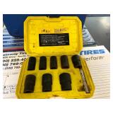 TOPEC 9PC 1/2 IN SQ DRIVE LOCKING WHEEL NUT