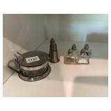 INCLUDES METAL CONDIMENT SERVER W/ GLASS INSERT,