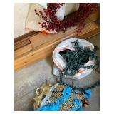 CHRISTMAS DECORATIONS, INCLUDES BERRY WREATH,