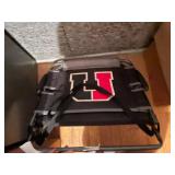 STADIUM SEAT, FOLDING METAL FRAME, PADDED FABRIC,