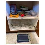 PYREX GLASS BAKING DISHES, INCLUDES PIE PLATES,