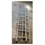 ALUMINUM EXTENSION LADDER, METAL CONSTRUCTION,