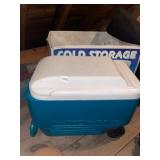 IGLOO WHEELIE COOLER, PLASTIC CONSTRUCTION,