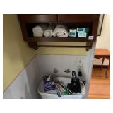 BATHROOM ACCESSORIES, INCLUDES BRAUN ORAL-B