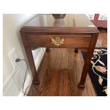 MAHOGANY END TABLE, GEORGIAN STYLE, SINGLE