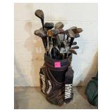 YAMAHA GOLF BAG, INCLUDES ASSORTED WOODS AND