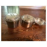 STAINLESS STEEL COOKWARE, INCLUDES STOCK POT W/