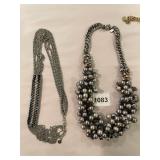 COSTUME NECKLACES, INCLUDES METAL CHAIN LINK