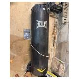 EVERLAST HEAVY PUNCHING BAG W/ PROFESSIONAL SPEED